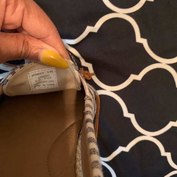 Sperry - Picture 4 of 6